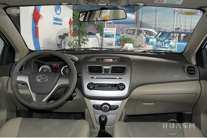 2014款 1.5L CVT標準型