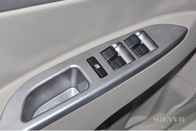 2014款 1.5L CVT豪華型