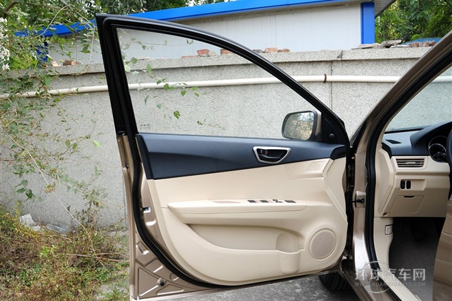 2013款 1.5L 手動標準型CNG