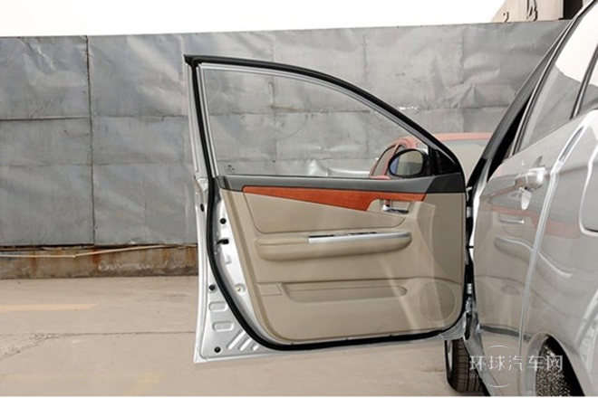 2012款 1.5L 手動舒適A型