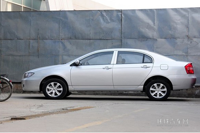 2012款 1.5L 手動舒適A型