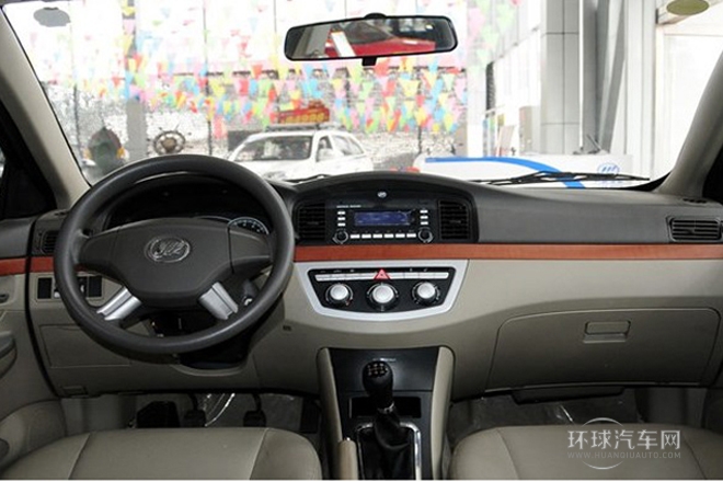 2012款 1.5L 手動舒適B型