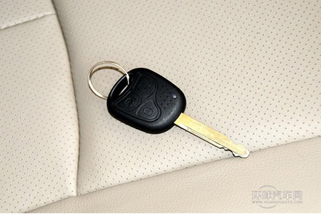 2012款 1.5L 手動舒適C型