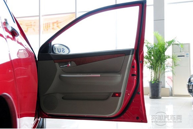 2012款 1.5L 手動(dòng)豪華型