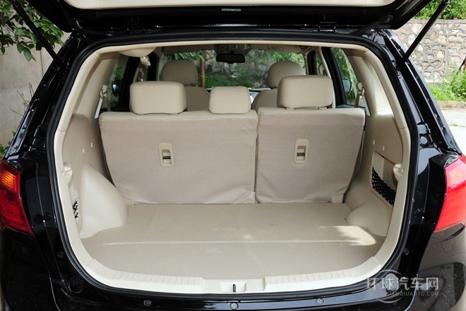 2013款 2.0L 自動智尚型