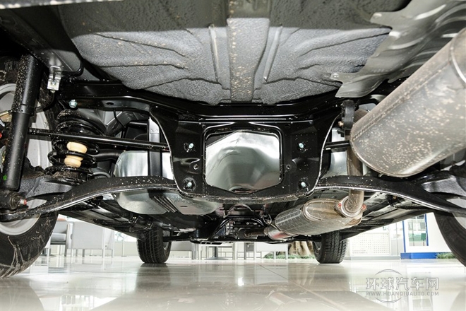 2013款 2.0L 手動智尚型