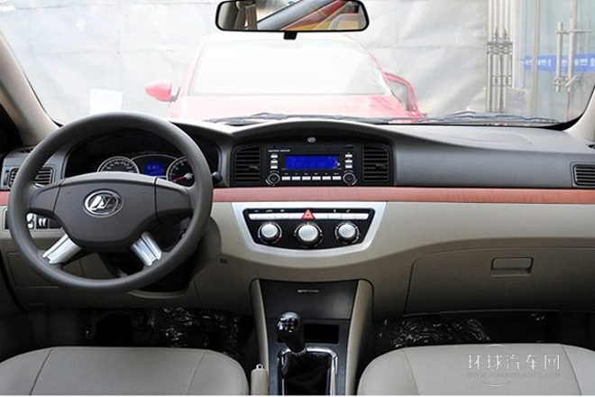 2012款 1.5L 手動(dòng)舒適A型CNG