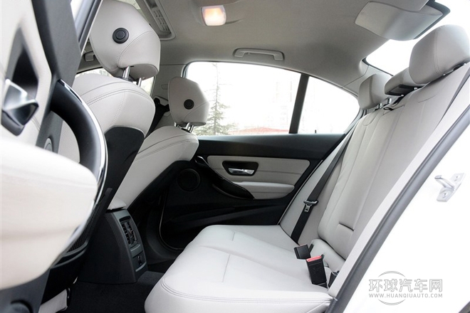 2014款 320i 運(yùn)動設(shè)計(jì)套裝