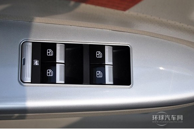 2012款 1.5L 手動豪華型CNG