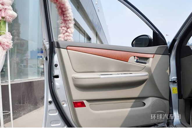 2012款 1.5L 手動豪華型CNG