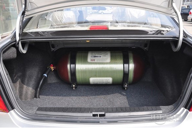 2012款 1.5L 手動(dòng)豪華型CNG