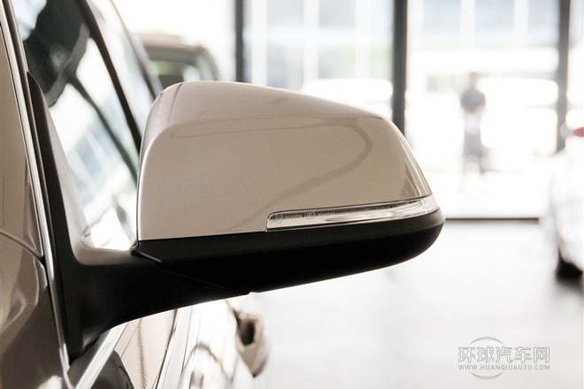 2014款 320Li 風(fēng)尚設(shè)計(jì)套裝