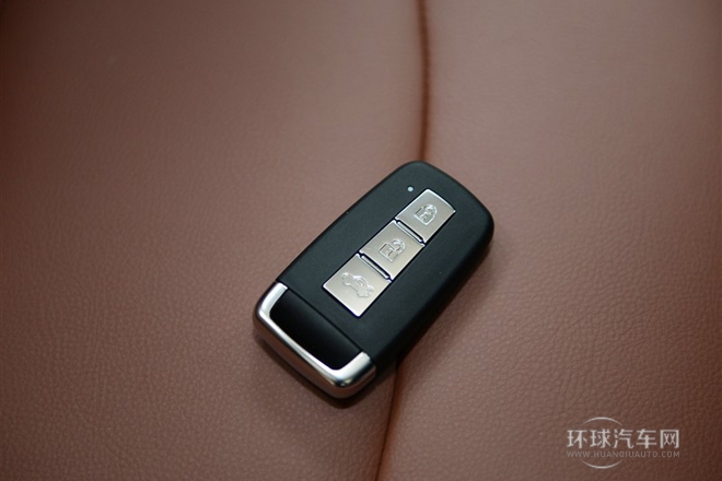 2014款 1.6L 自動(dòng)尊貴型