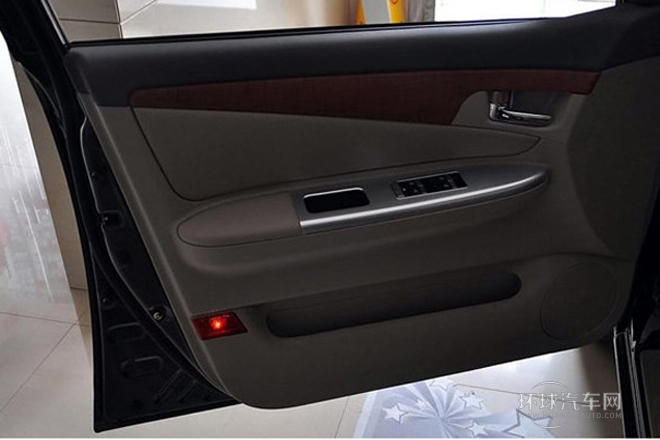 2012款 1.5L 手動旗艦型CNG