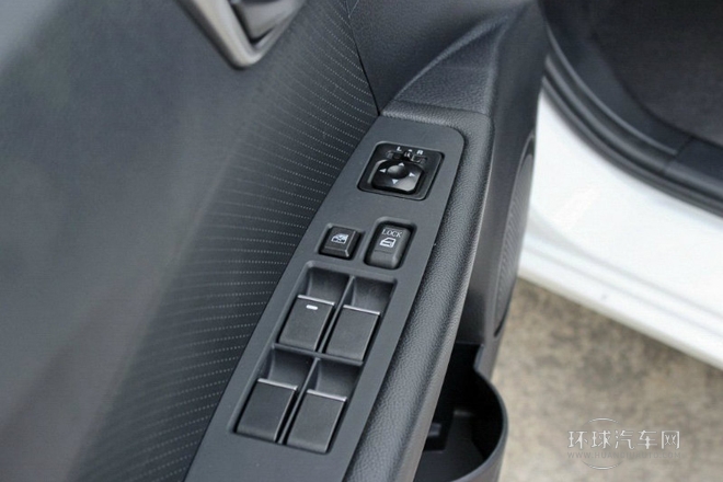 2014款 1.5L 手動舒雅型