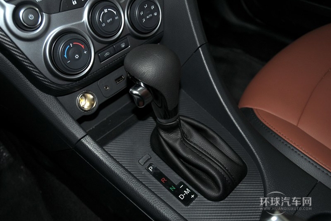 2014款 1.6L 自動尊貴型