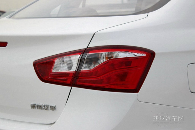 2014款 1.5L 手動舒雅型