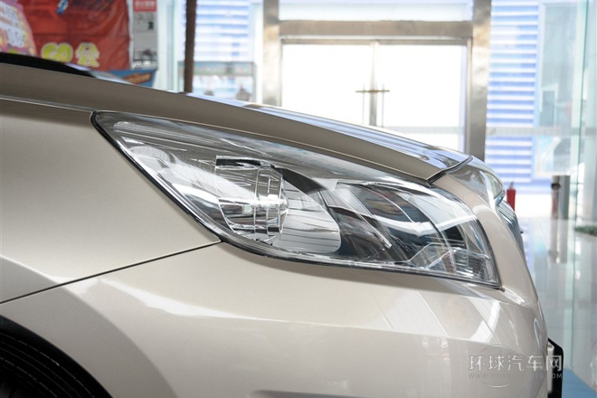 2014款 1.6L 自動(dòng)尊貴型