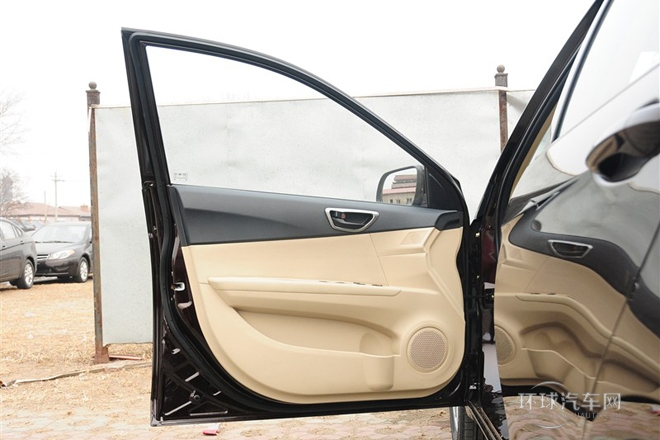 2014款 1.5L CVT舒適型