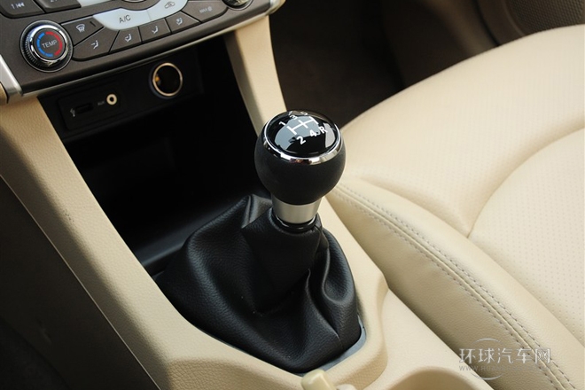 2014款 1.5L CVT舒適型