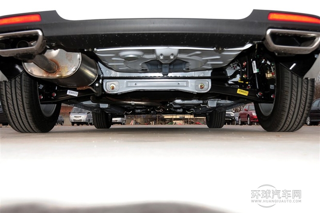 2014款 1.5L 手動標(biāo)準(zhǔn)型