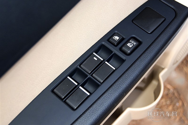 2014款 1.5L 手動標準型