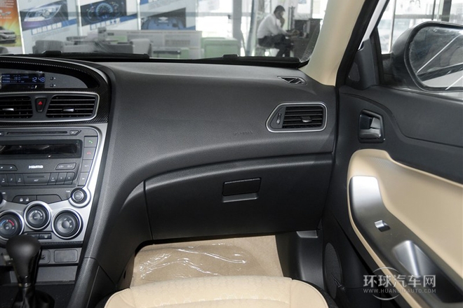 2014款 1.6L 手動(dòng)尊貴型