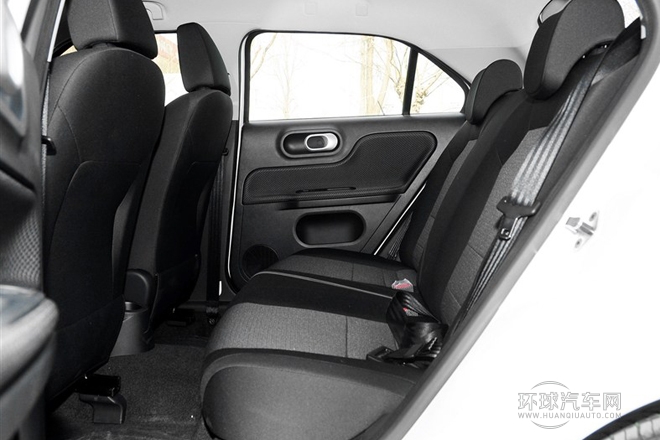 2014款 1.3L 手動舒適版