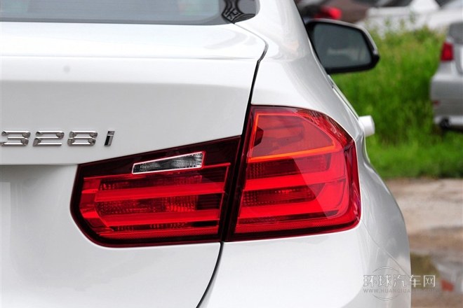 2014款 328i xDrive運(yùn)動(dòng)設(shè)計(jì)套裝