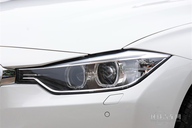 2014款 328i xDrive運動設(shè)計套裝