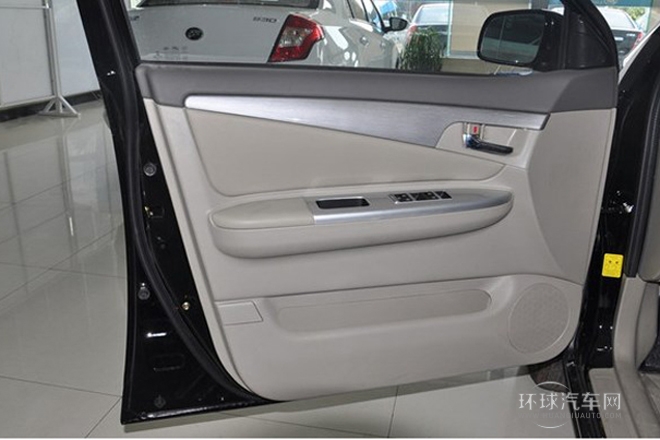 2014款 1.5L 手動標準型