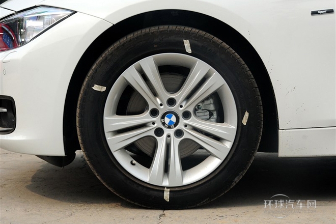 2014款 328i 運(yùn)動設(shè)計套裝