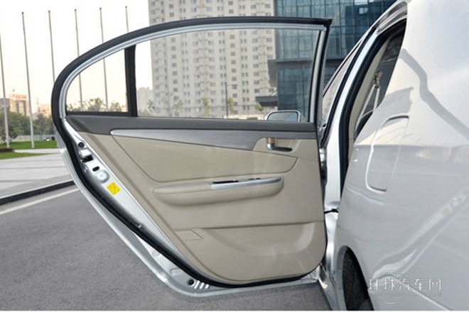 2014款 1.5L 手動舒適A型VVT