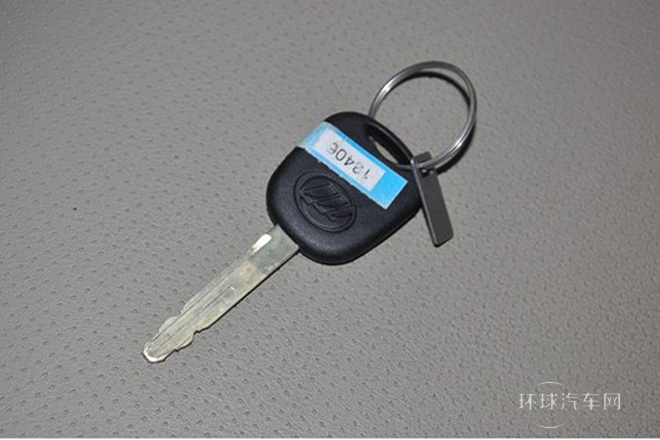 2014款 1.5L 手動(dòng)標(biāo)準(zhǔn)型VVT