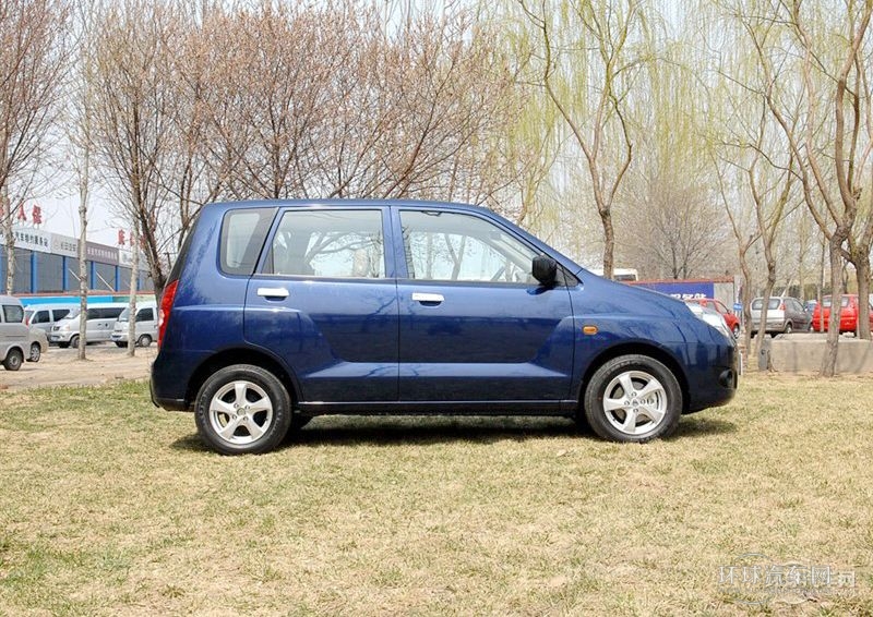 2009款 1.5L 手動舒適型