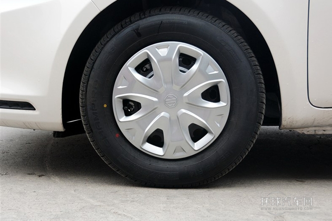 2014款 1.3L 自動(dòng)舒適版