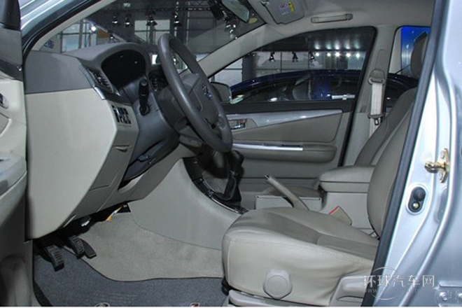 2014款 1.5L 手動(dòng)旗艦型VVT