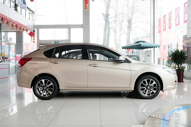 2014款 1.5L 手動(dòng)豪華女性版