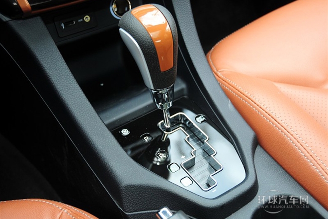2013款 1.5L CVT豪華女性版