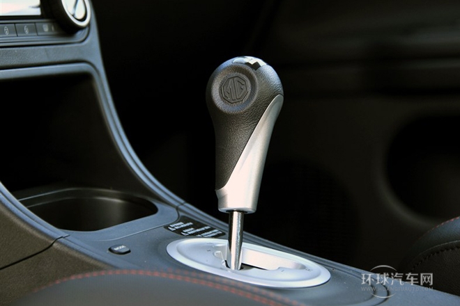 2014款 1.5L 自動(dòng)豪華版