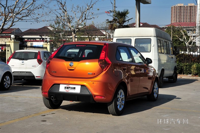 2014款 1.5L 自動(dòng)豪華版