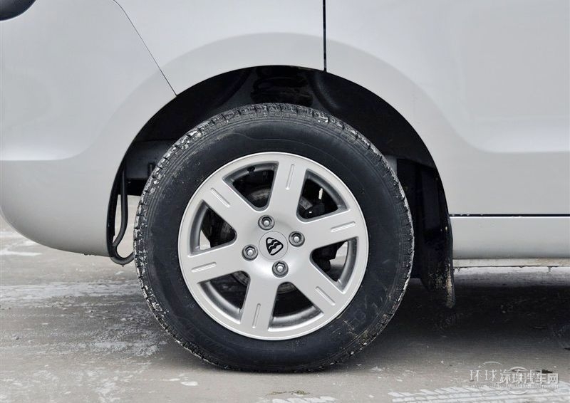 2010款 1.0L豪華型D10A