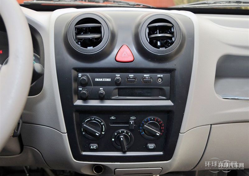 2010款 1.0L豪華型D10A