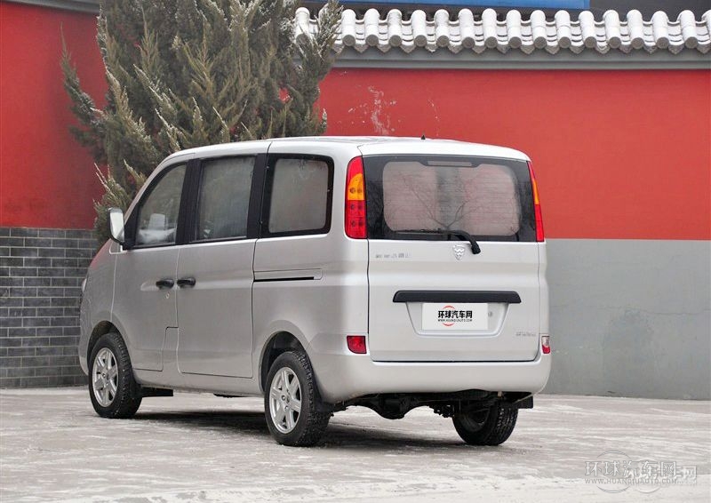 2010款 1.0L豪華型D10A