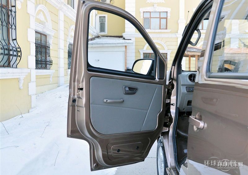 2013款 1.3L豪華型M13R