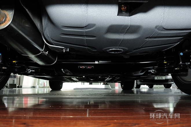 2013款 1.8L 手動(dòng)勁享版