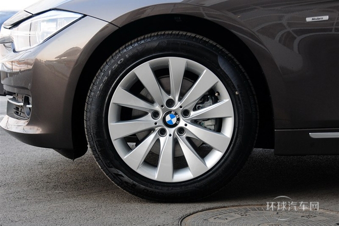 2014款 328Li 風(fēng)尚設(shè)計(jì)套裝