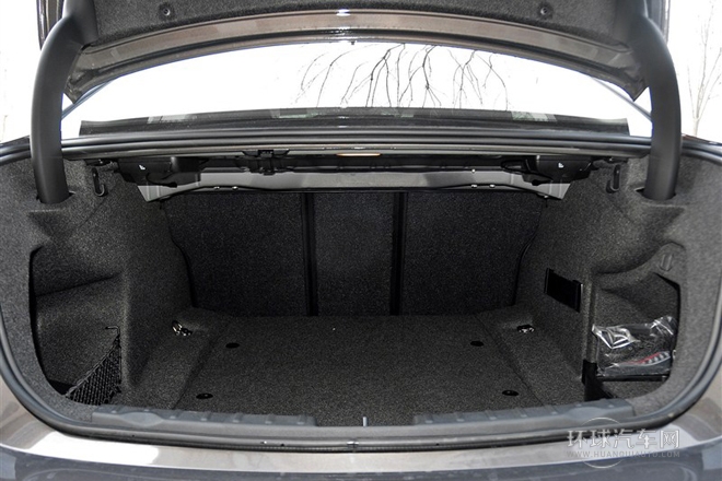 2014款 328Li 風尚設(shè)計套裝