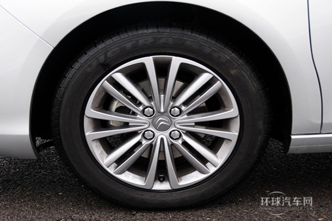 2013款 1.6L 手動勁智版