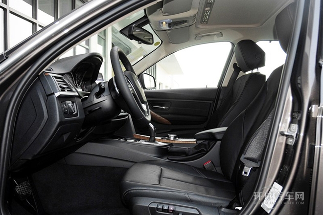 2014款 328Li 風(fēng)尚設(shè)計(jì)套裝